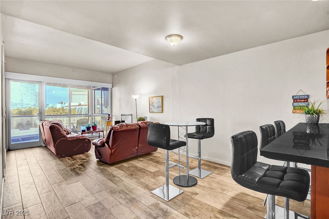 4575 Dean Martin Drive 711 Las Vegas NV 89103