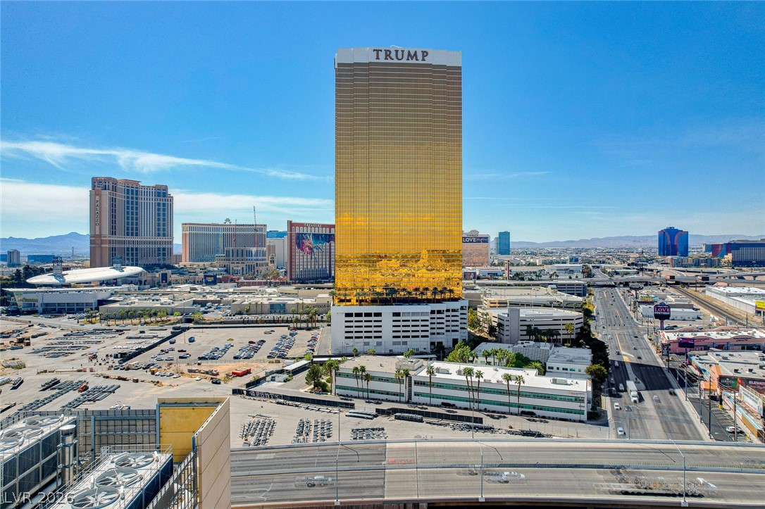 2000 North Fashion Show Drive 5002 Las Vegas NV 89109