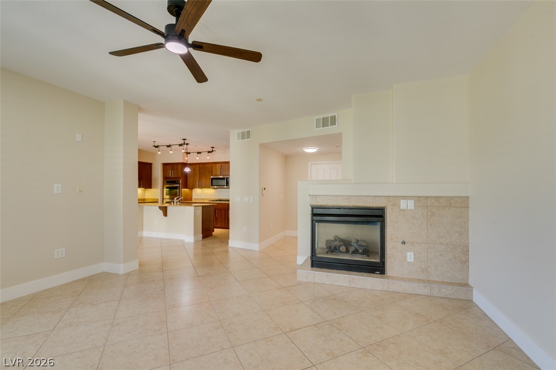 2555 Hampton Road 3203 Henderson NV 89052