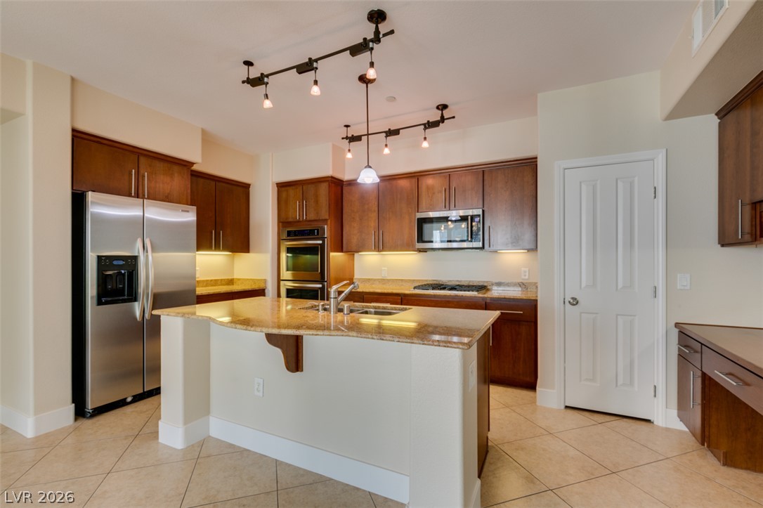 2555 Hampton Road 3203 Henderson NV 89052