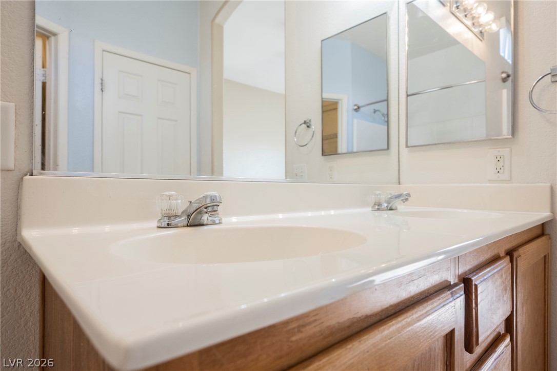 6320 Snap Ridge Street 201 North Las Vegas NV 89081