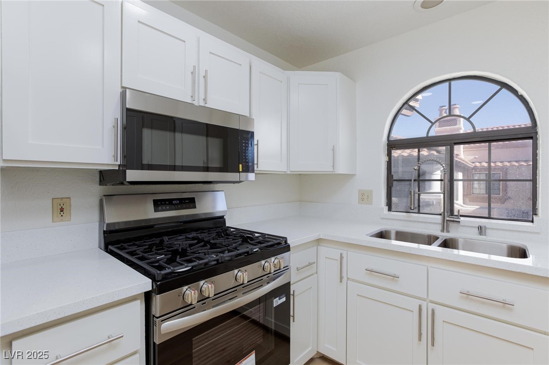 1409 Santa Margarita Street G Las Vegas NV 89146