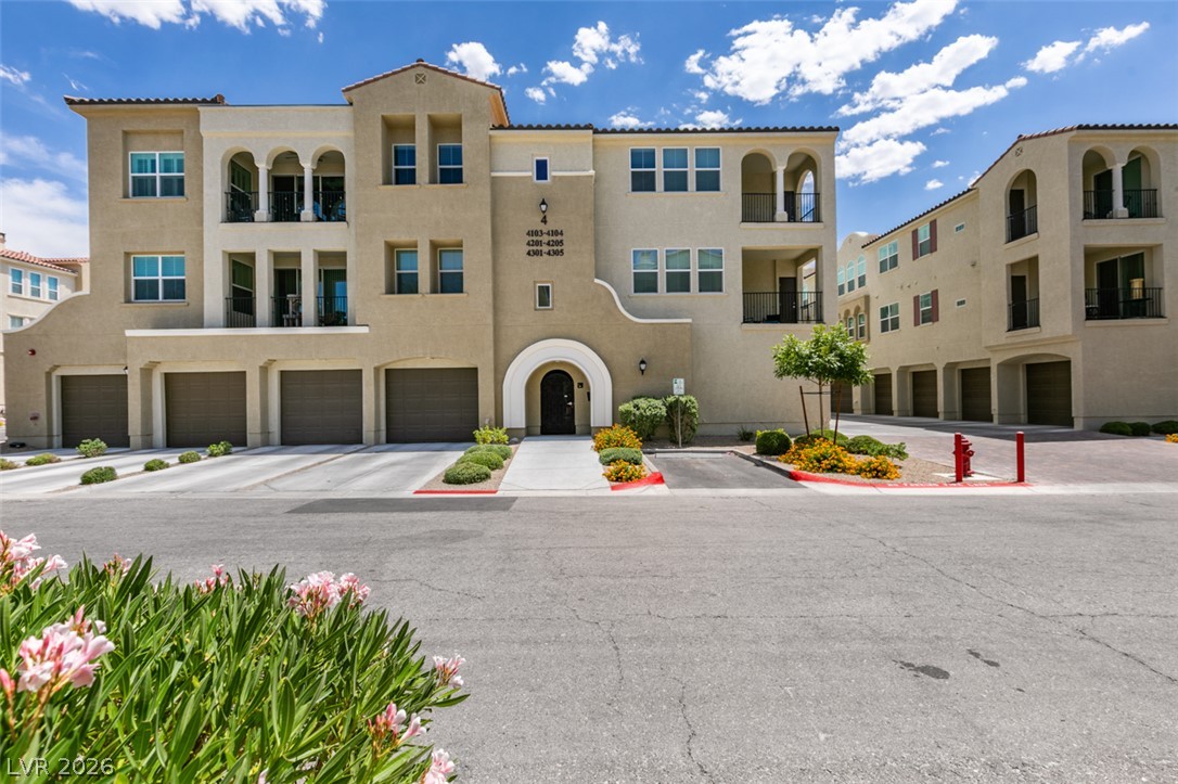 2555 Hampton Road 4104 Henderson NV 89052