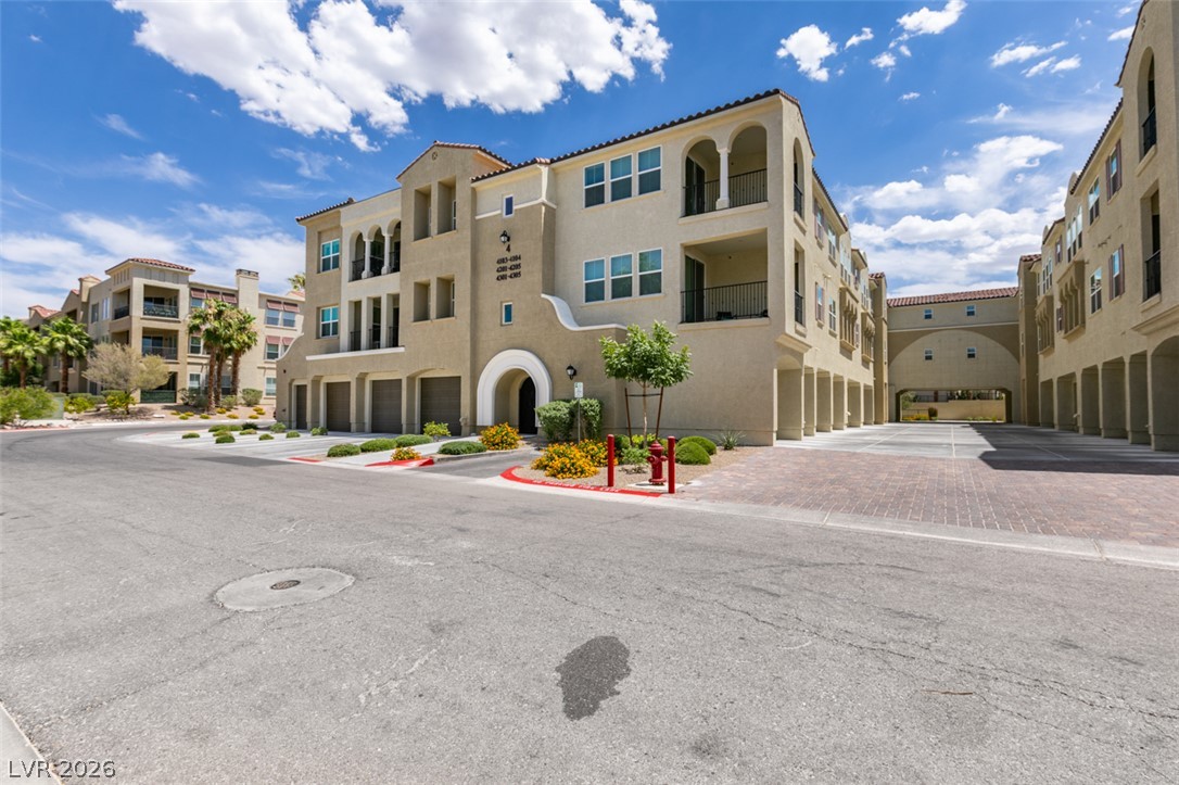 2555 Hampton Road 4104 Henderson NV 89052