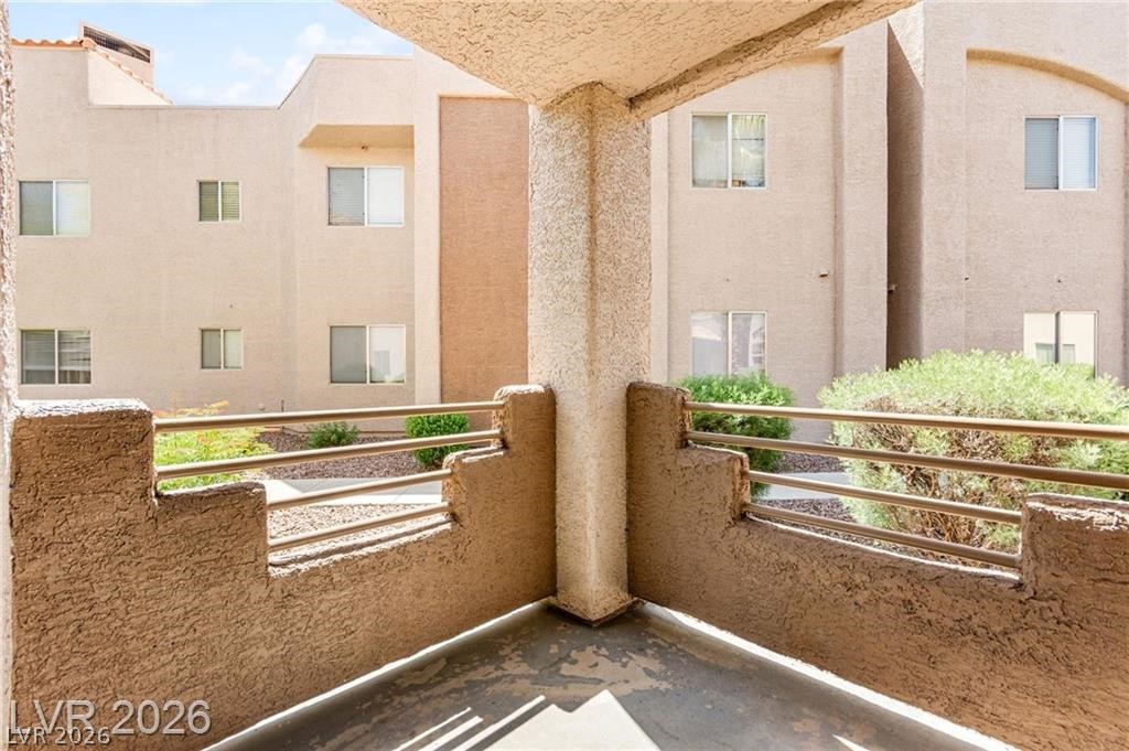 6867 Tamarus Street 104 Las Vegas NV 89119