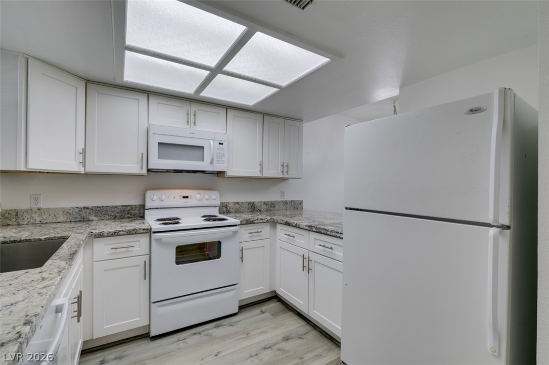 3823 South Maryland Parkway P4 Las Vegas NV 89119