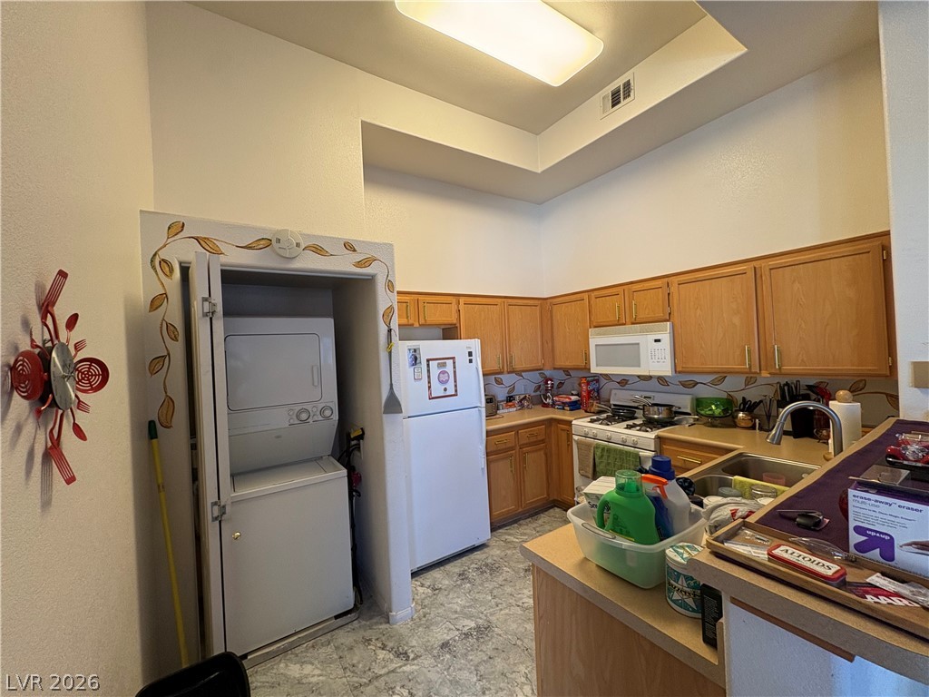 700 Carnegie Street 1421 Henderson NV 89052