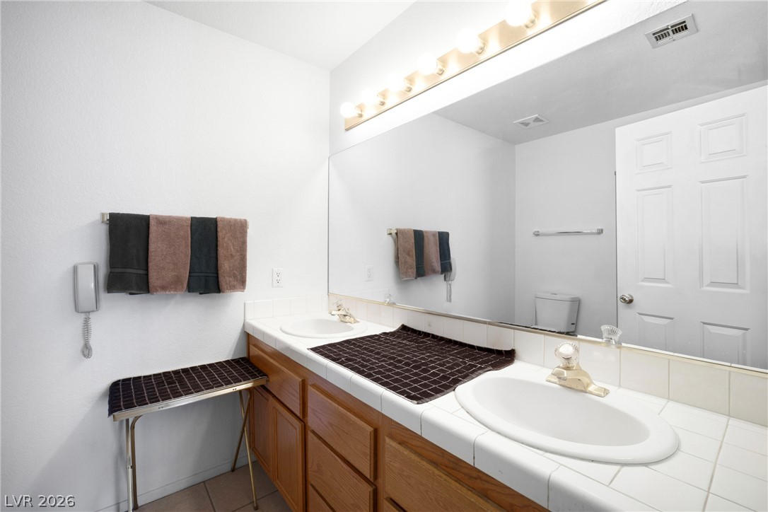 5449 Bugle Way 102 Las Vegas NV 89108