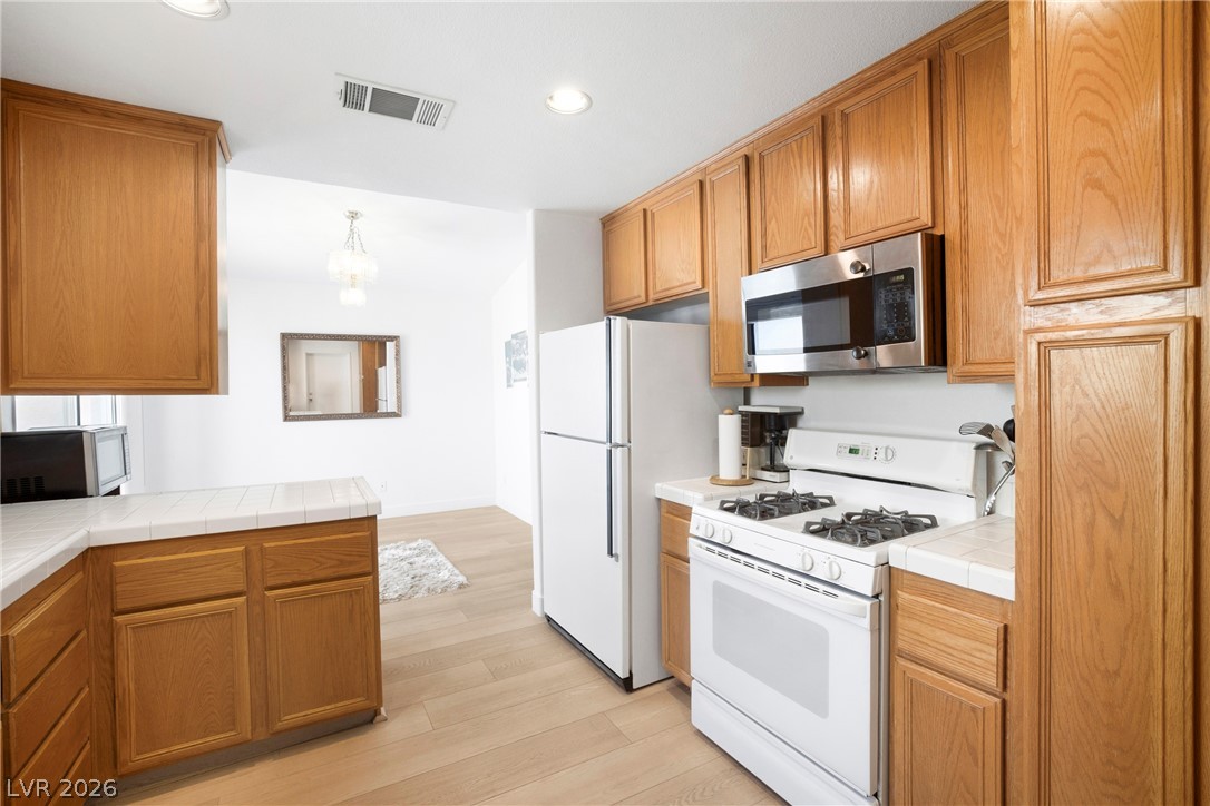 5449 Bugle Way 102 Las Vegas NV 89108