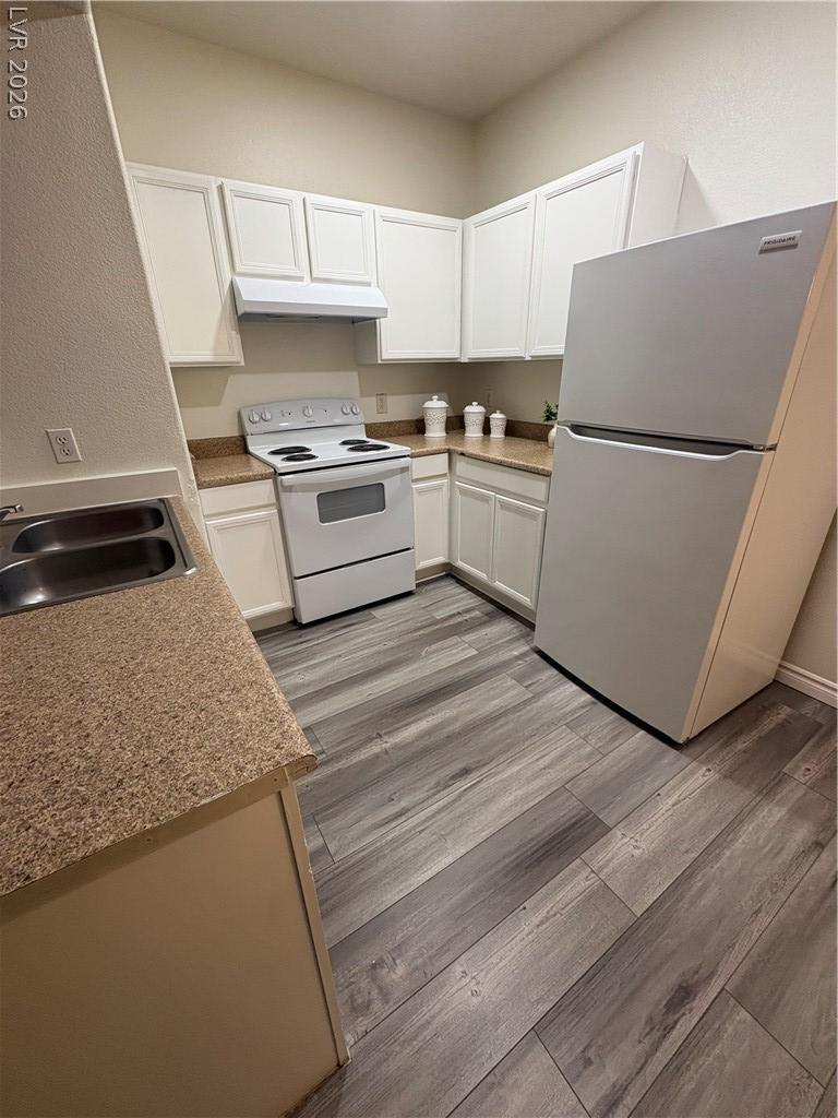 2131 Hussium Hills Street 206 Las Vegas NV 89108