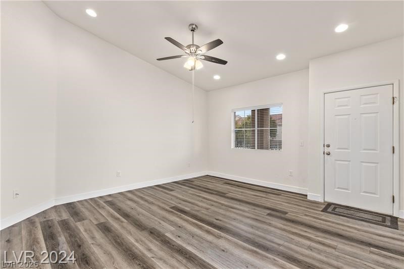 352 Amber Pine Street 201 Las Vegas NV 89144