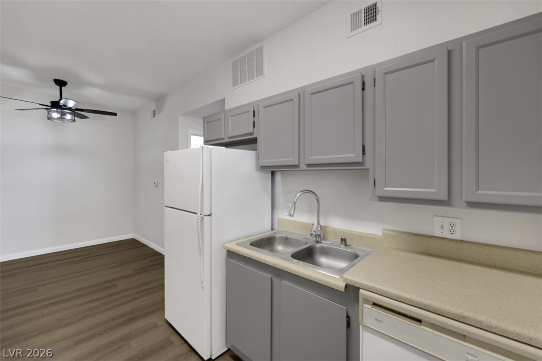 231 West Horizon Ridge Parkway 316 Henderson NV 89012