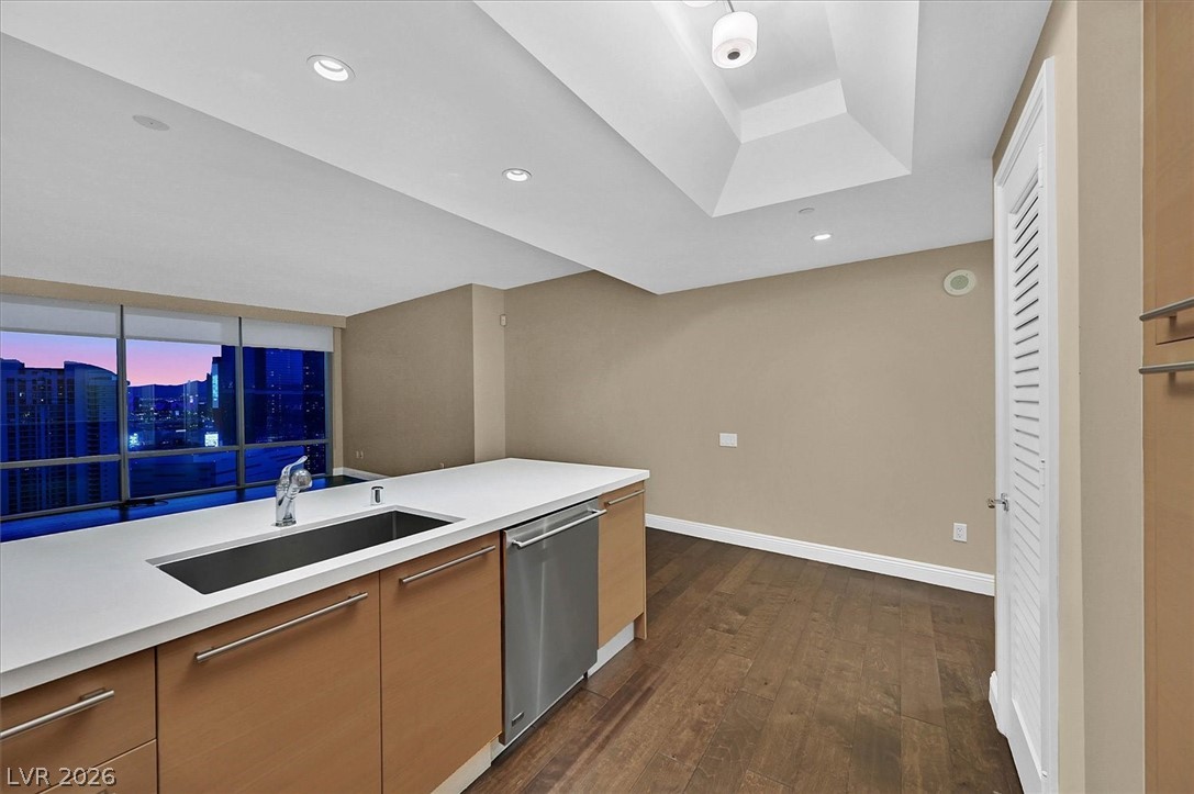 222 Karen Avenue 3802 Las Vegas NV 89109