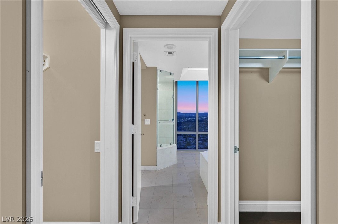 222 Karen Avenue 3802 Las Vegas NV 89109