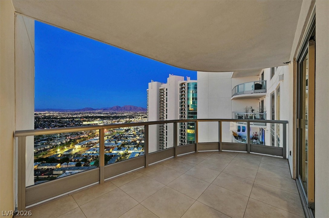 222 Karen Avenue 3802 Las Vegas NV 89109