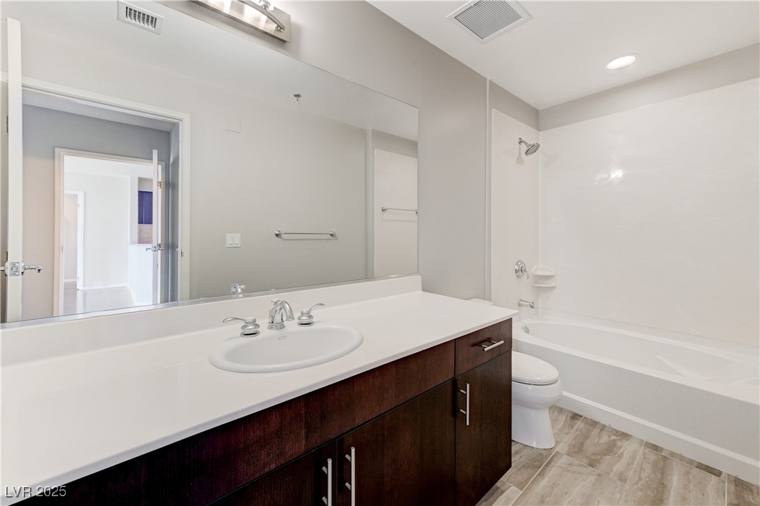 8255 Las Vegas Boulevard 1816 Las Vegas NV 89123