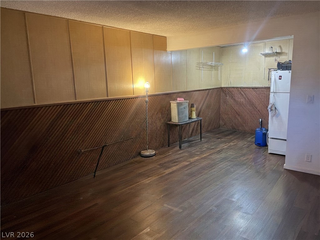 585 South Royal Crest Circle 3 Las Vegas NV 89169