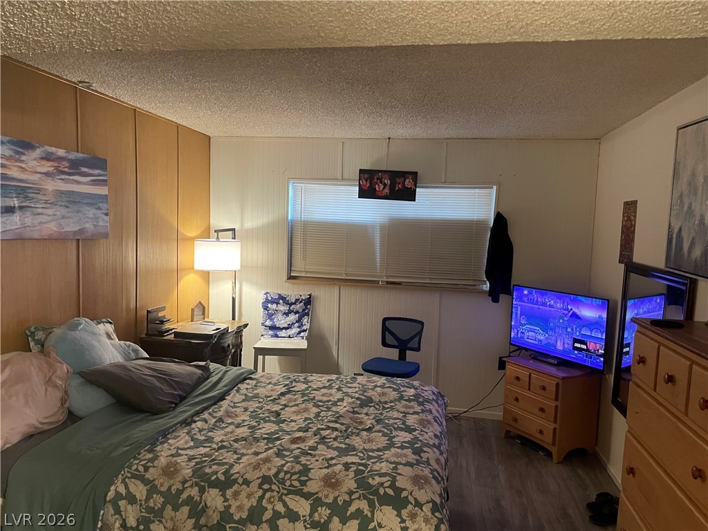 585 South Royal Crest Circle 3 Las Vegas NV 89169