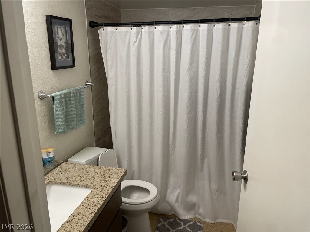 585 South Royal Crest Circle 3 Las Vegas NV 89169