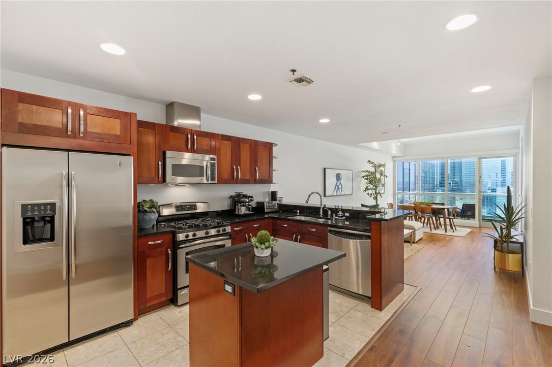 4525 Dean Martin Drive 2505 Las Vegas NV 89103
