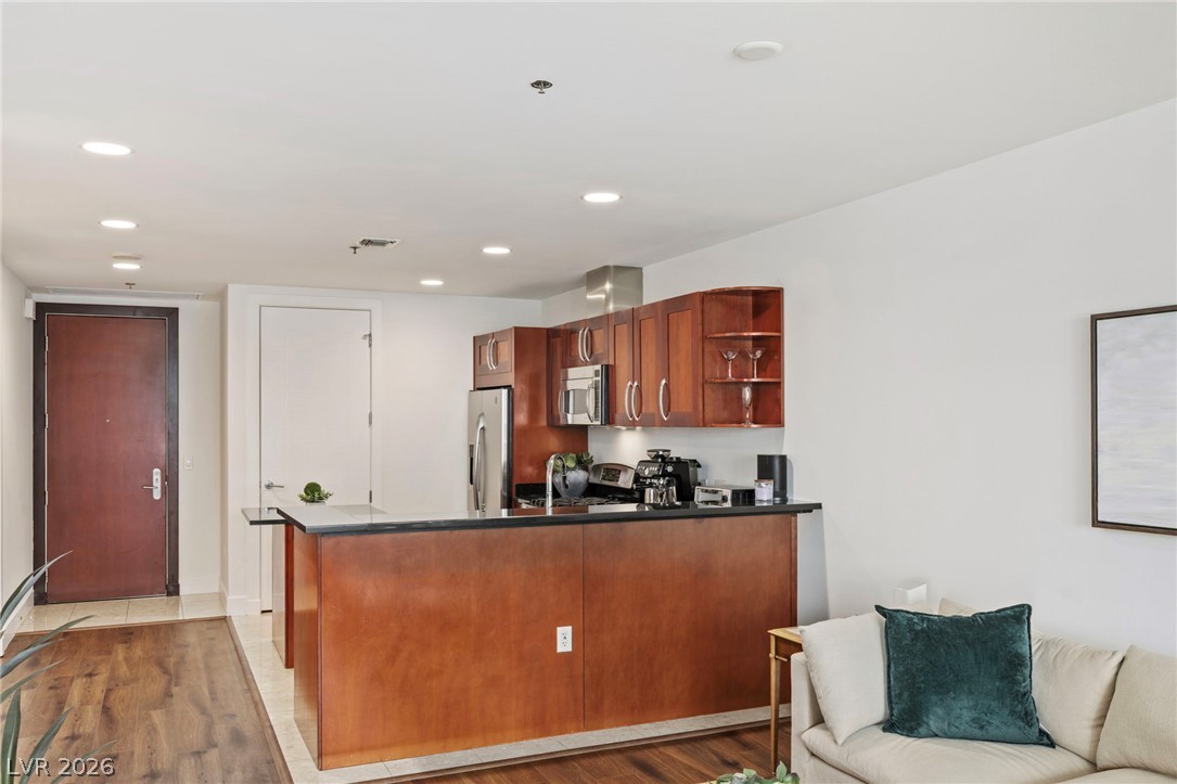 4525 Dean Martin Drive 2505 Las Vegas NV 89103