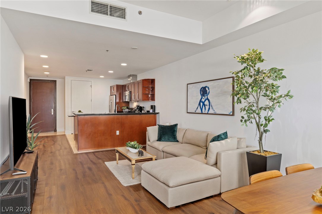 4525 Dean Martin Drive 2505 Las Vegas NV 89103