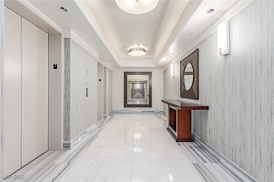 222 Karen Avenue 708 Las Vegas NV 89109