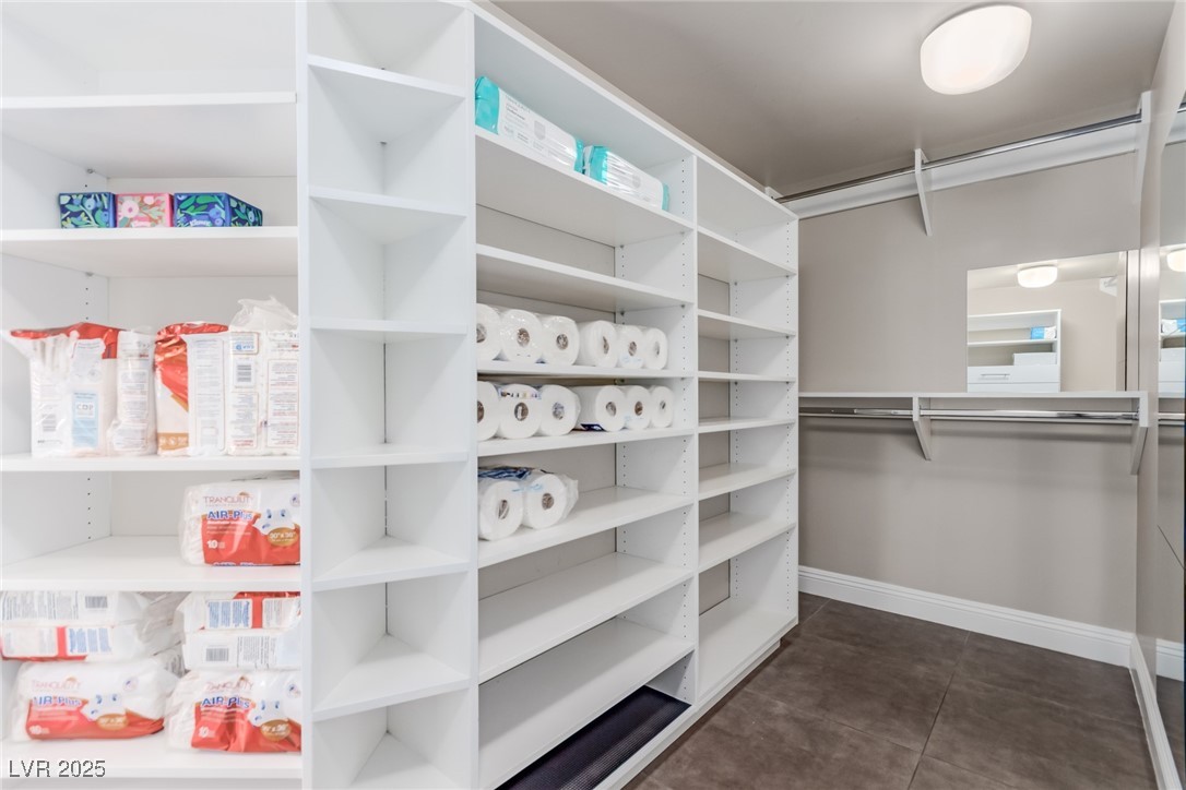 222 Karen Avenue 708 Las Vegas NV 89109