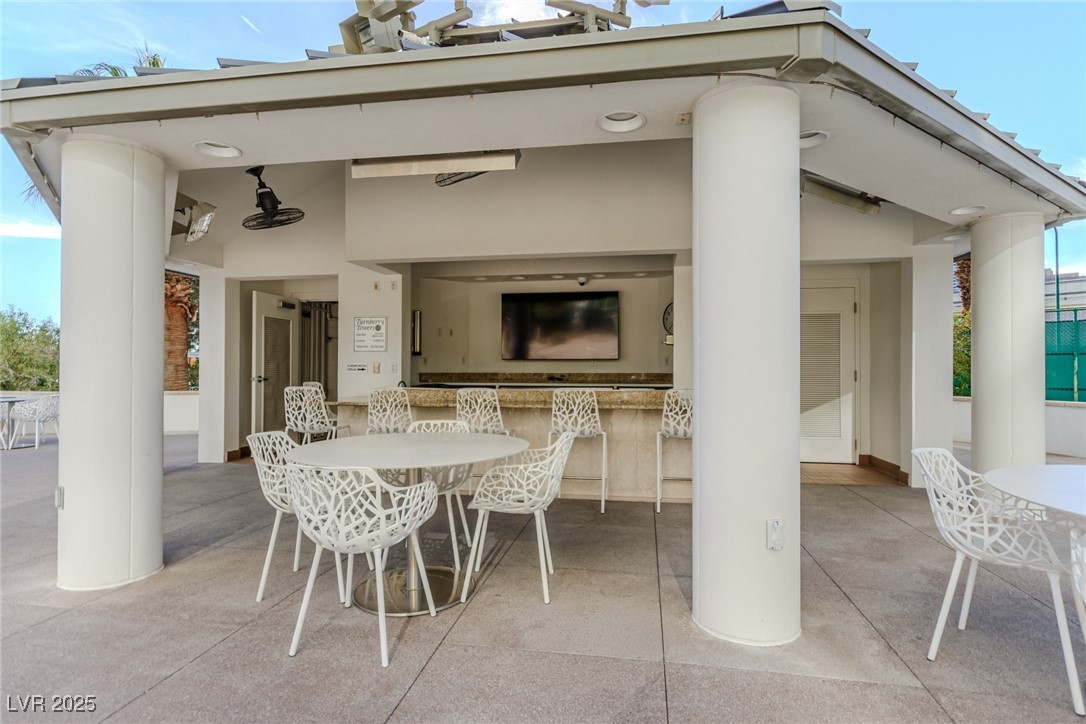 222 Karen Avenue 708 Las Vegas NV 89109