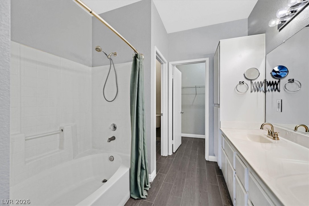 251 South Green Valley Parkway 2012 Henderson NV 89012