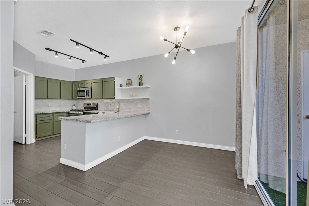 251 South Green Valley Parkway 2012 Henderson NV 89012