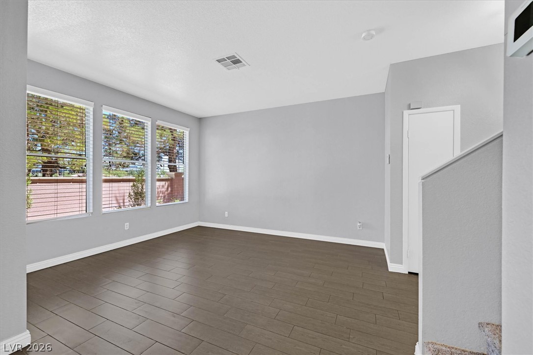 251 South Green Valley Parkway 2012 Henderson NV 89012