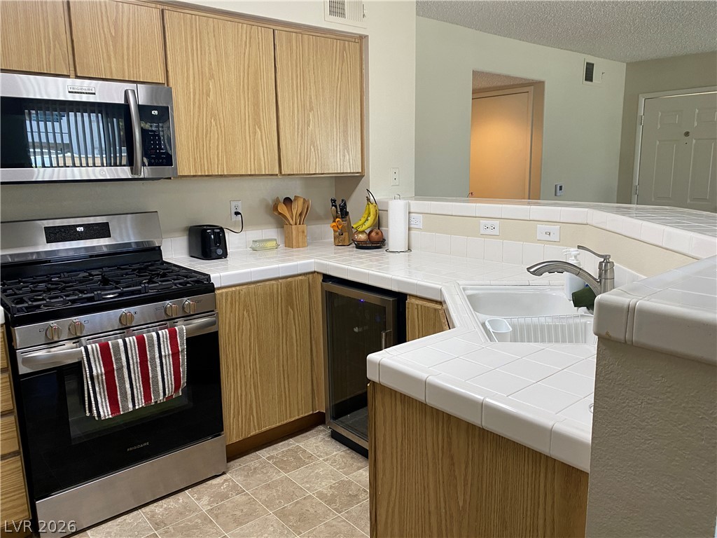 7912 Foxwood Place 102 Las Vegas NV 89145