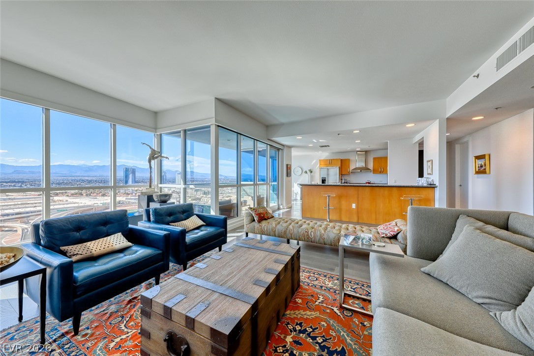 4525 Dean Martin Drive 2806 Las Vegas NV 89103