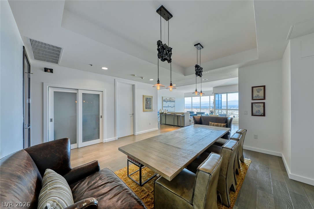 4525 Dean Martin Drive 2806 Las Vegas NV 89103