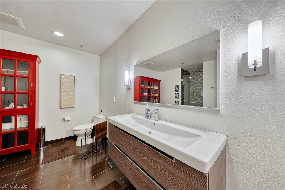 4525 Dean Martin Drive 2806 Las Vegas NV 89103