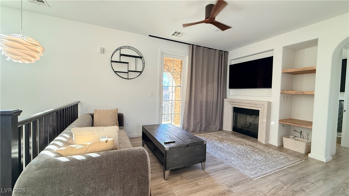 1866 Via Delle Arti 2101 Henderson NV 89044