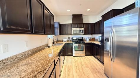 1866 Via Delle Arti 2101 Henderson NV 89044