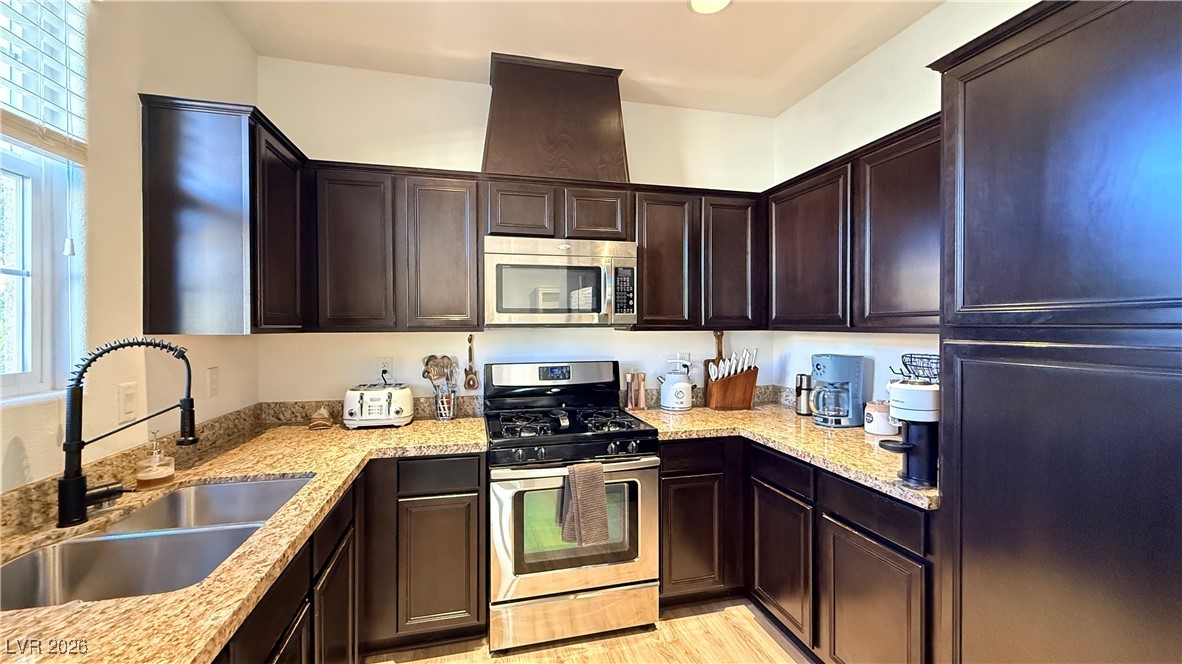 1866 Via Delle Arti 2101 Henderson NV 89044