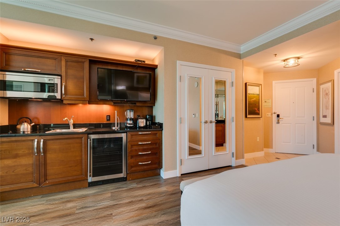 135 East Harmon Avenue 2705 Las Vegas NV 89109