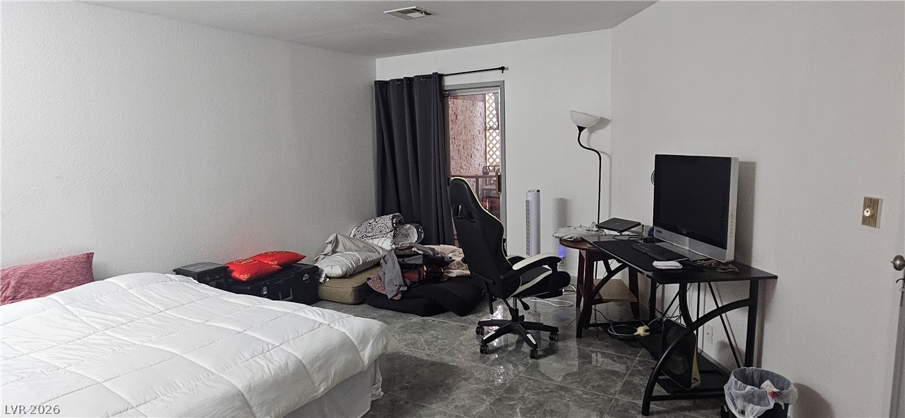 5081 Pioneer Avenue 204 Las Vegas NV 89146