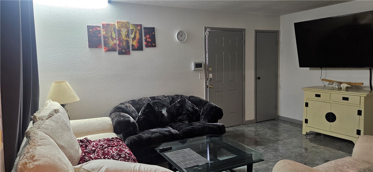 5081 Pioneer Avenue 204 Las Vegas NV 89146