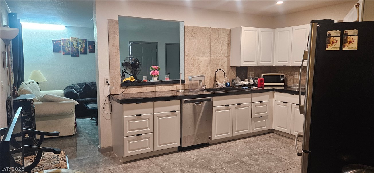 5081 Pioneer Avenue 204 Las Vegas NV 89146