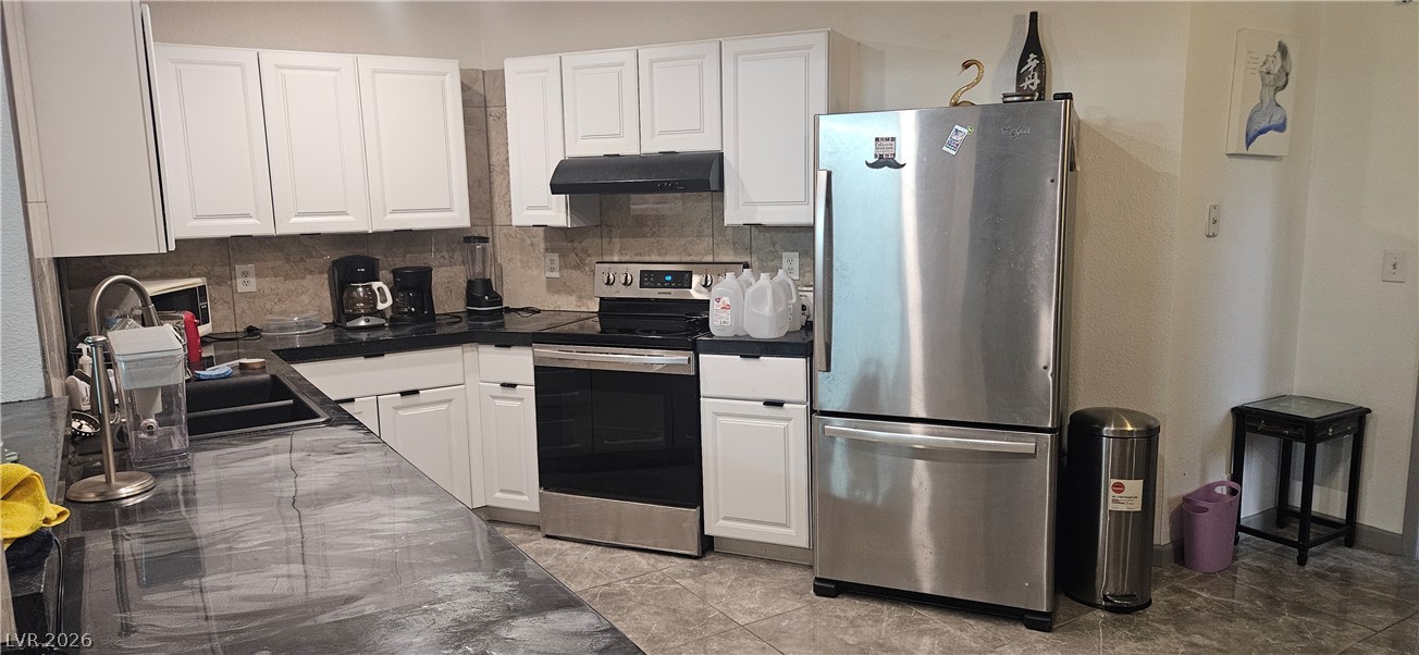 5081 Pioneer Avenue 204 Las Vegas NV 89146