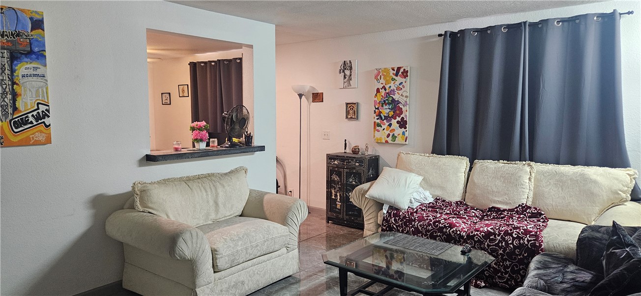 5081 Pioneer Avenue 204 Las Vegas NV 89146