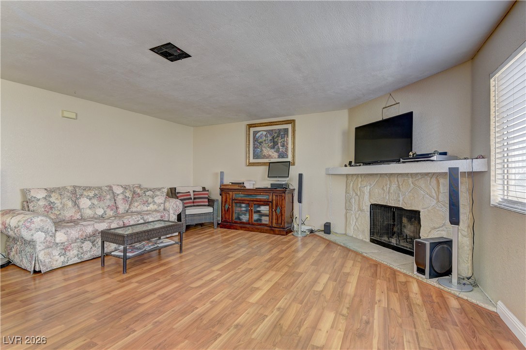 905 Rockview Drive 101 Las Vegas NV 89128