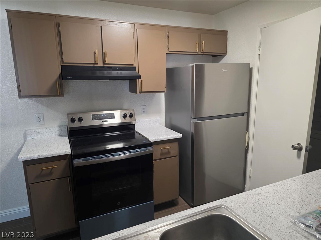 5261 Mission Carmel Lane 204 Las Vegas NV 89107