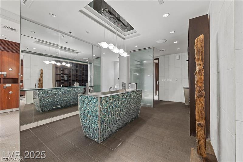 4525 Dean Martin Drive 1501 Las Vegas NV 89103