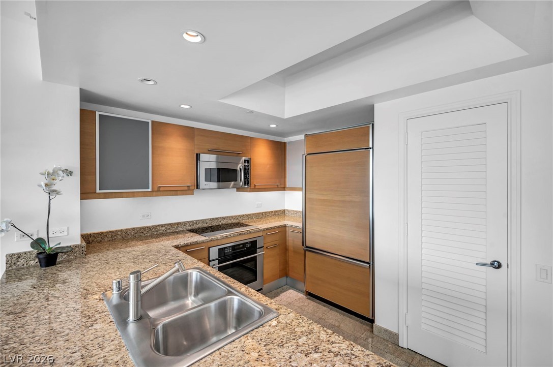 322 Karen Avenue 1005 Las Vegas NV 89109