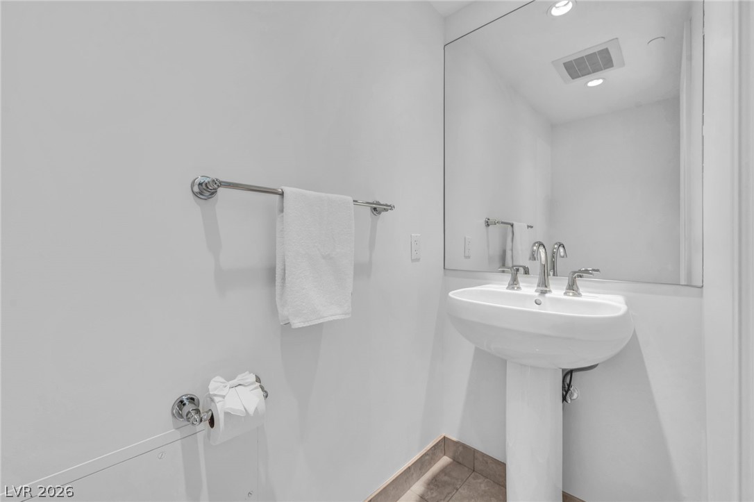 322 Karen Avenue 1005 Las Vegas NV 89109